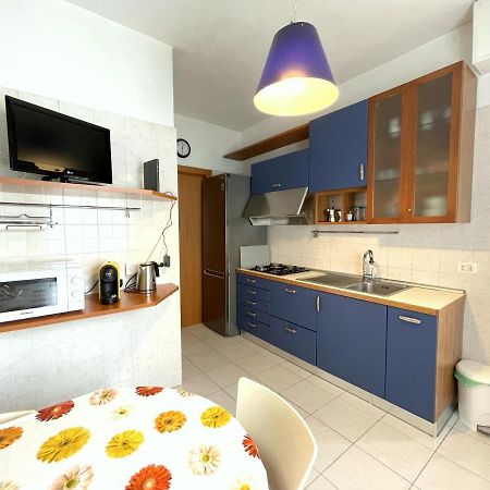 Accomodo Mib28 Bivano Navigli Milão Exterior foto